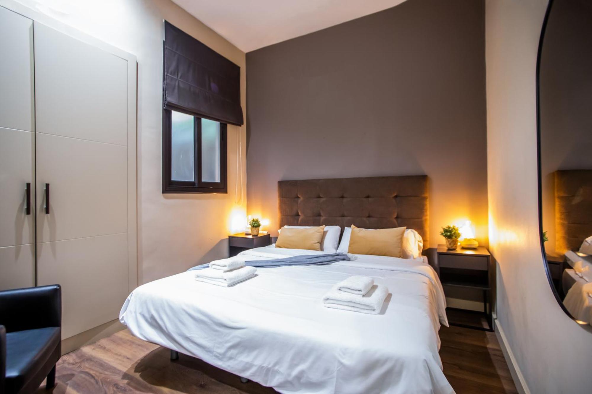 Tendency Apartments 9 Barcelona Bagian luar foto
